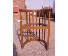 An Arts & Crafts Oak tub chair - Thumbnail 2