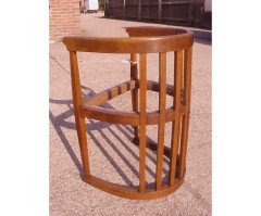 An Arts & Crafts Oak tub chair - Thumbnail 4