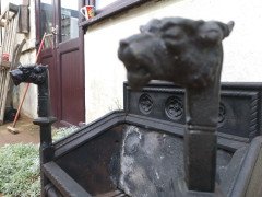 Hart Son & Peard, English Aesthetic Movement Fire Grate with Dog Head Finials - Thumbnail 4