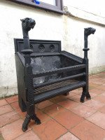 Hart Son & Peard, English Aesthetic Movement Fire Grate with Dog Head Finials - Thumbnail 7
