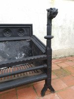 Hart Son & Peard, English Aesthetic Movement Fire Grate with Dog Head Finials - Thumbnail 9
