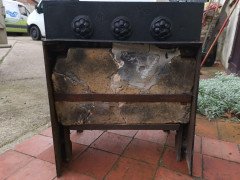 Hart Son & Peard, English Aesthetic Movement Fire Grate with Dog Head Finials - Thumbnail 17