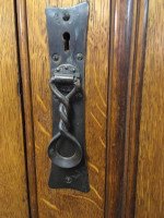 Morris & Co., attributed. An Arts & Crafts Oak Treble Linen Press, Metalwork by Rathbone - Thumbnail 15