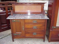 E. A. Taylor Attributed, Wylie & Lochhead Arts & Crafts Four-Piece Mahogany Bedroom Suite - Thumbnail 9