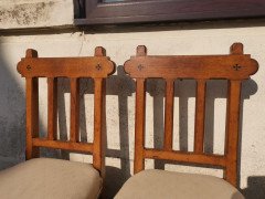 Sopworth & Son. 5 English Gothic Revival Oak Dining Chairs with Ebonised Inlays - Thumbnail 5