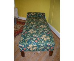 Liberty & Co., attributed, Arts & Crafts Oak Chaise Lounge or Day Bed - Thumbnail 3