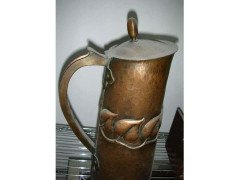 English Arts & Crafts Copper Jug with Stylised Hand Formed Leaf Decoration - Thumbnail 3