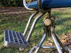 Mid-Century Modern Chrome Rotating & Extending Child's Hairdressing Armchair - Thumbnail 7