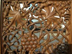 Arts & Crafts Oak Server Altar Table with a Finely Carved Centre Panel of Vines - Thumbnail 5