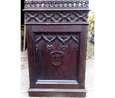 A. W. N. Pugin Attributed, Gothic Revival Oak Davenport with Linenfold & Floral Carving - Thumbnail 5