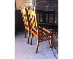 Wylie & Lochhead, attributed. A Pair of Glasgow School Arts & Crafts Oak Dining Chairs - Thumbnail 2