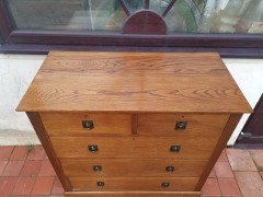 Harris Lebus Arts & Crafts Oak Chest of Drawers with Brass Ring Pull Handles - Thumbnail 4