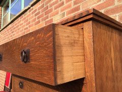 Heal's attri, a Tall Arts & Crafts Oak Chest of Drawers with Steel Handles - Thumbnail 3
