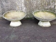 Willy Guhl for Eternit, Mint Pair of Mid-Century Modern Concrete Garden Planters - Thumbnail 2