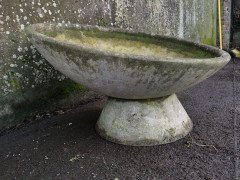 Willy Guhl for Eternit, Mint Pair of Mid-Century Modern Concrete Garden Planters - Thumbnail 6