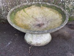 Willy Guhl for Eternit, Mint Pair of Mid-Century Modern Concrete Garden Planters - Thumbnail 8