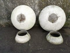 Willy Guhl for Eternit, Mint Pair of Mid-Century Modern Concrete Garden Planters - Thumbnail 15