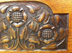 George Walton, Style of. Small Arts & Crafts Oak Sideboard with Floral Carvings - Thumbnail 7