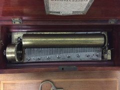 Nicole Freres. Mystique De Genève. A Wonderful Music Box with Six Calming Tunes - Thumbnail 4