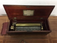 Nicole Freres. Mystique De Genève. A Wonderful Music Box with Six Calming Tunes - Thumbnail 3