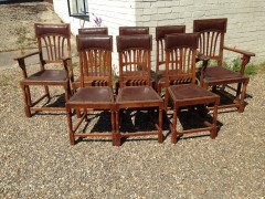 Heal's, attributed. A Set of Eight English Arts & Crafts Oak Dining Chairs - Thumbnail 2