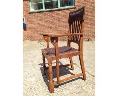 Heal's, attributed. A Set of Eight English Arts & Crafts Oak Dining Chairs - Thumbnail 5