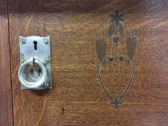 E. A. Taylor, Wylie & Lochhead. Exhibition Quality Glasgow School Oak Sideboard - Thumbnail 5