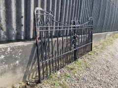 Pair of Arts & Crafts Hand Forged Iron Gates with Sweeping Top Rails - Thumbnail 7