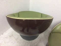 A Pair of Period Swivel Egg Chairs In the style of Eero Aarnio or Overman - Thumbnail 4