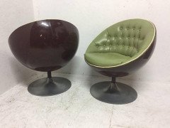 A Pair of Period Swivel Egg Chairs In the style of Eero Aarnio or Overman - Thumbnail 7