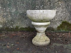 Mid-Century Modern, French Concrete Hourglass Planter on Stand (c.1960) - Thumbnail 4