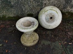 Mid-Century Modern, French Concrete Hourglass Planter on Stand (c.1960) - Thumbnail 9