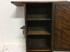 Liberty & Co. Oak Smokers Wall Cabinet with a Gentleman Smoking a Pipe - Thumbnail 5