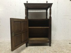 Charles Bevan for Gillow & Co., Aesthetic Oak Cabinet with Birds and Fish - Thumbnail 4