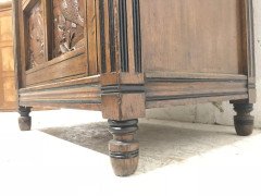 Charles Bevan for Gillow & Co., Aesthetic Oak Cabinet with Birds and Fish - Thumbnail 15