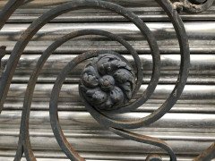 Arts & Crafts Style Decorative Cast Iron Angular Fence or Staircase Bannister - Thumbnail 8