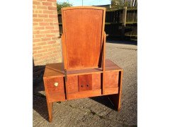 Edward Barnsley, Arts & Crafts Cotswold School Handmade Walnut Dressing Table - Thumbnail 1