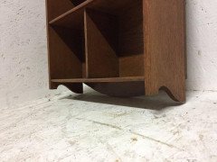 Shapland & Petter, an Arts & Crafts Hanging Oak Bookcase with Copper Plaque - Thumbnail 5