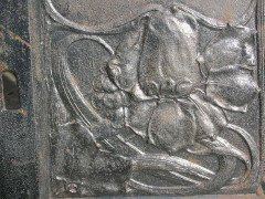 Arts & Crafts Cast Iron Fireplace with Stylised Floral Details - Thumbnail 5