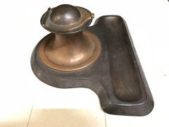 Richard Rathbone, attributed, to C. F. A Voysey Arts & Crafts Copper Desk Ink Well - Thumbnail 2