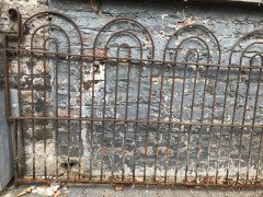 Four Georgian Wrought Iron Railing Lengths with Hand-Formed Circular End Finials - Thumbnail 3