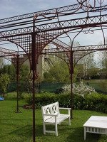 Mid-Victorian Moorish Wrought & Cast Iron Pergola or Decorative Garden Structure - Thumbnail 8