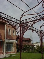 Mid-Victorian Moorish Wrought & Cast Iron Pergola or Decorative Garden Structure - Thumbnail 10
