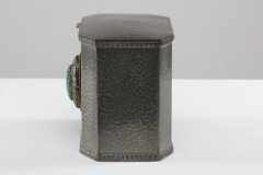 W. A. Perry, Arts & Crafts Hand Hammered Pewter Box with Oval Turquoise Jewel - Thumbnail 3