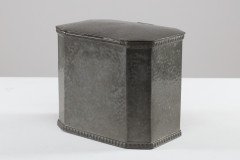 W. A. Perry, Arts & Crafts Hand Hammered Pewter Box with Oval Turquoise Jewel - Thumbnail 5