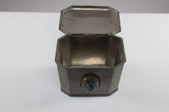 W. A. Perry, Arts & Crafts Hand Hammered Pewter Box with Oval Turquoise Jewel - Thumbnail 11