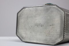W a Perry an Arts & Crafts Hand Hammered Pewter Box with an Oval Turquoise Jewel - Thumbnail 14