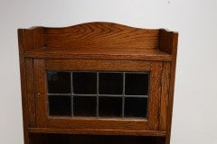 Liberty & Co., An English Arts & Crafts Oak Bookcase, with Shaped Upper Details - Thumbnail 9