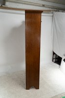 Shapland & Petter. A quality Glasgow style Arts & Crafts Oak Hall cupboard - Thumbnail 4