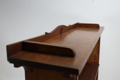Wylie & Lochhead, attributed. An Arts & Crafts Oak Bookcase with Ying-Yang Detail to the Top & Adjustable Shelves - Thumbnail 21